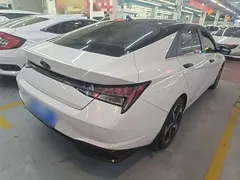 2021 Hyundai Elantra 1.5L CVT TOP Flagship, белый — фото 7