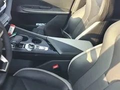 2023 Changan UNI-V 1.5T Premium, белый — фото 5