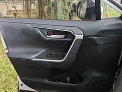 2022 Toyota Wildlander 2.0L CVT 2WD Luxury Plus, белый — фото 7