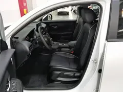 2023 Honda ZR-V 1.5T CVT Tech, белый — фото 10