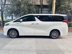 2021 Toyota Alphard Hybrid 2.5L Luxury, белый — фото 4