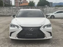 2021 Lexus ES 200 Excellence, белый — фото 2