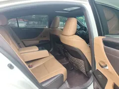 2021 Lexus ES 200 Excellence, белый — фото 10
