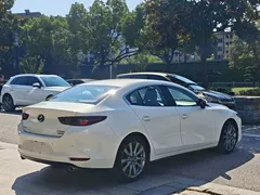 2021 Mazda 3 2.0L AT, белый — фото 4