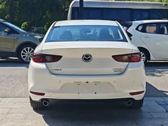2021 Mazda 3 2.0L AT, белый — фото 5