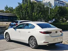 2021 Mazda 3 2.0L AT, белый — фото 6