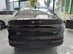 2025 BYD Seal 05 PHEV 120KM Smart Driving Flagship, белый — фото 6