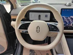 2024 Aito M7 1.5T Smart Driving 4WD Max 5-seat, чёрный — фото 8