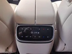 2024 Aito M7 1.5T Smart Driving 4WD Max 5-seat, чёрный — фото 13