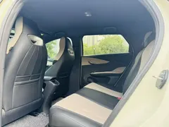 2024 BYD Dolphin Honor 420km Fashion, белый — фото 11