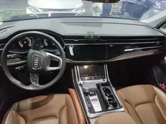 2021 Audi Q7 55 TFSI quattro S line Sport, чёрный — фото 5