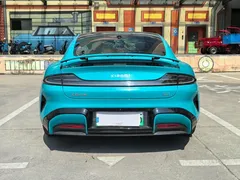 2024 Xiaomi SU7 RWD Long Range Smart Driving, синий — фото 17