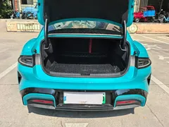 2024 Xiaomi SU7 RWD Long Range Smart Driving, синий — фото 19