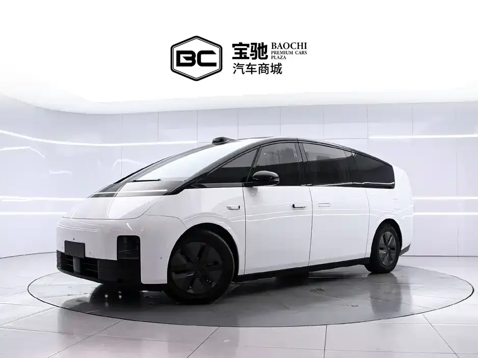 2024 Li Auto MEGA Ultra