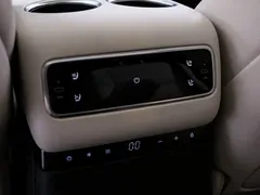 2024 Li Auto MEGA Ultra, белый — фото 17