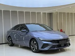 2023 Hyundai Elantra 1.5L CVT TOP Flagship — фото 3