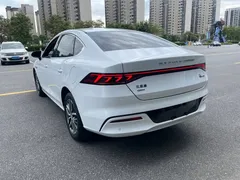 2023 BYD Qin PLUS Champion DM-i PHEV 120km Excellence, белый — фото 4