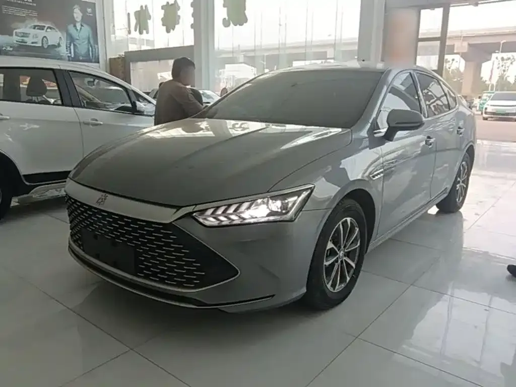 2024 BYD Qin PLUS Honor DM-i PHEV 55km Leading