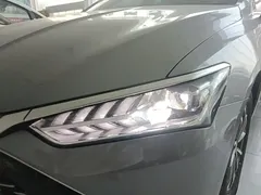 2024 BYD Qin PLUS Honor DM-i PHEV 55km Leading — фото 24
