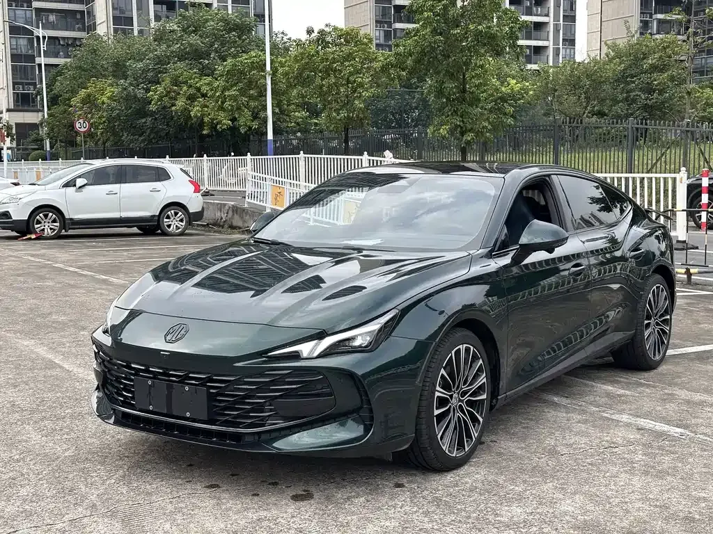 2025 MG MG7 1.5T 300 DCT