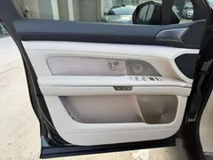 2026 Nio ES8 6-seat Executive Signature, чёрный — фото 4
