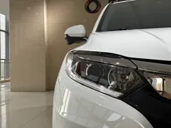 2020 Honda Vezel 220 TURBO CVT Elite, белый — фото 3