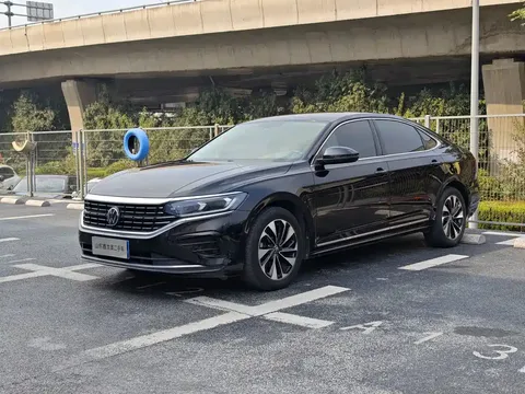 2022 Volkswagen Passat 330TSI Elite