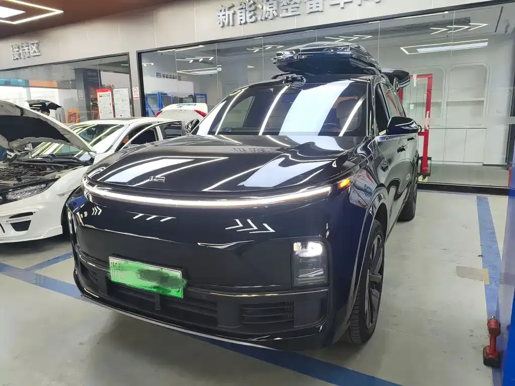 2024 Li Auto L8