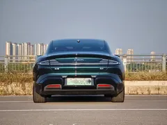 2026 Xiaomi SU7 RWD Standard, зелёный — фото 8