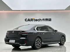 2023 BMW 7 Series 735Li M Sport Package, чёрный — фото 5