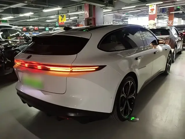 2024 Nio ET5T 75kWh Touring