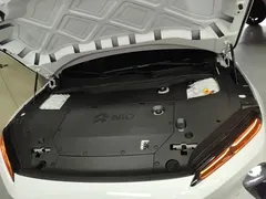 2024 Nio ET5T 75kWh Touring, белый — фото 20
