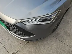 2024 BYD Qin PLUS Honor DM-i PHEV 55km Leading — фото 24