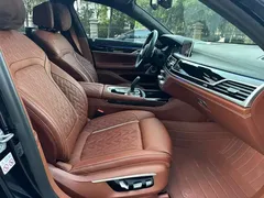 2021 BMW 7 Series 740Li xDrive Executive M Sport Package, чёрный — фото 14