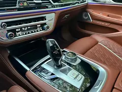 2021 BMW 7 Series 740Li xDrive Executive M Sport Package, чёрный — фото 28