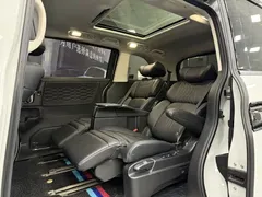 2022 Honda Elysion 2.0L e:HEV Hybrid Luxury, белый — фото 9