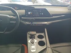 2023 Changan UNI-V 1.5T Premium — фото 13