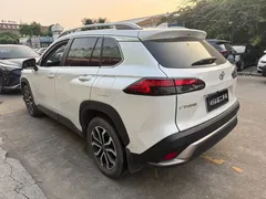 2023 Toyota Frontlander 2.0L CVT Luxury, белый — фото 6
