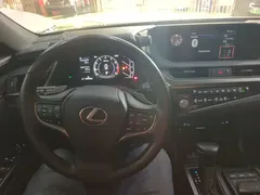 2020 Lexus ES 200 Excellence — фото 10
