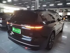 2024 Nio ES8 75kWh, чёрный — фото 7