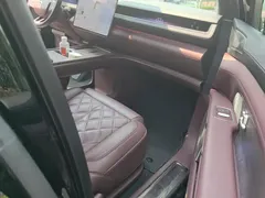 2026 Nio ES8 6-seat Executive Signature, чёрный — фото 8