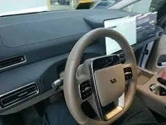 2025 Li Auto MEGA Home, белый — фото 10