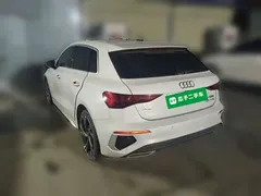 2021 Audi A3 Sportback 35 TFSI Luxury Sport, белый — фото 4