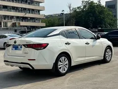 2020 Nissan Sylphy 1.6L XE CVT Comfort, белый — фото 13