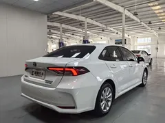 2023 Toyota Corolla 1.8L Hybrid Elite, белый — фото 4