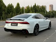 2023 Audi A7 45 TFSI Select, белый — фото 5