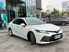 2023 Toyota Camry 2.0G Luxury, белый — фото 6