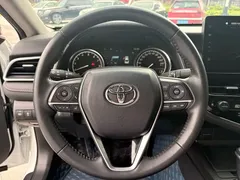 2023 Toyota Camry 2.0G Luxury, белый — фото 10