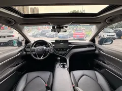 2023 Toyota Camry 2.0G Luxury, белый — фото 18
