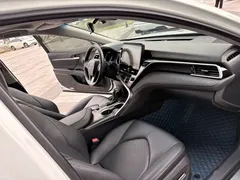 2023 Toyota Camry 2.0G Luxury, белый — фото 22